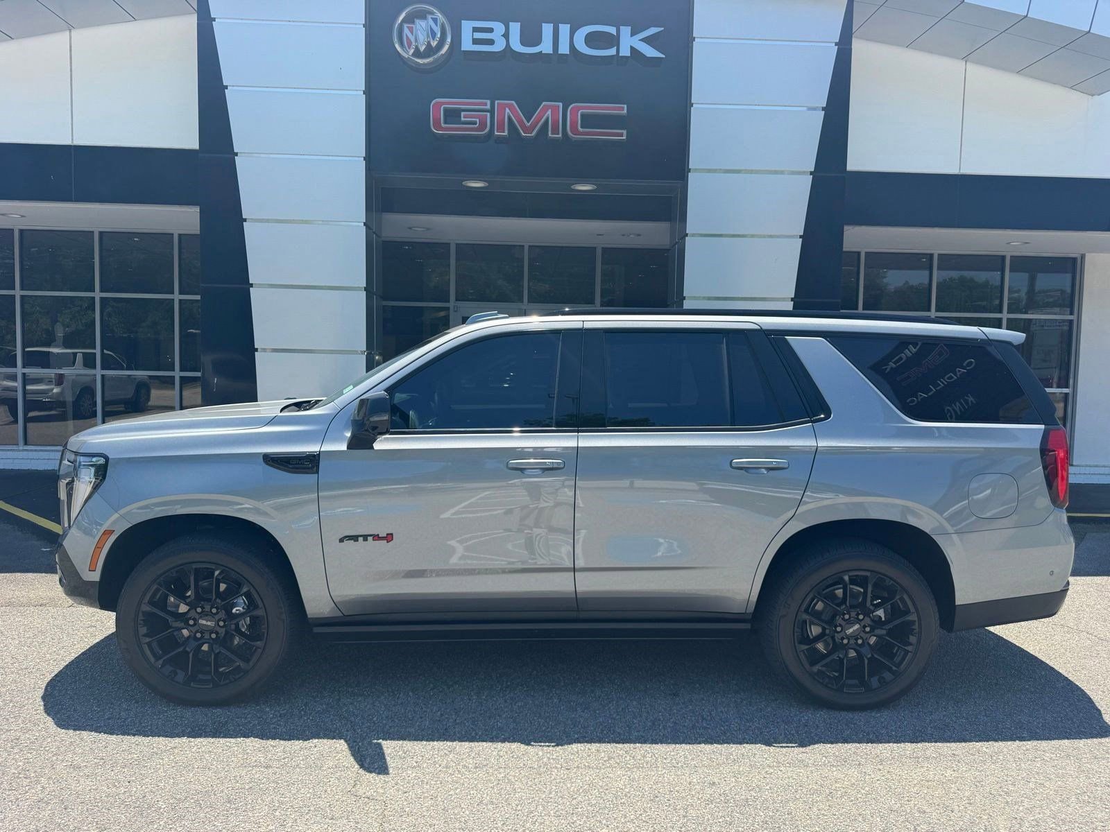 Certified 2026 GMC Yukon AT4 Ultimate w/ LPO, Floor Liner Package AWD/4WD image 2