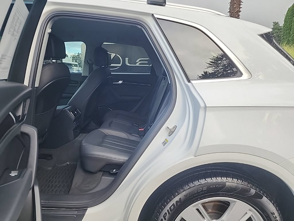 Used 2019 Audi Q5 2.0T Premium w/ Convenience Package AWD/4WD image 14