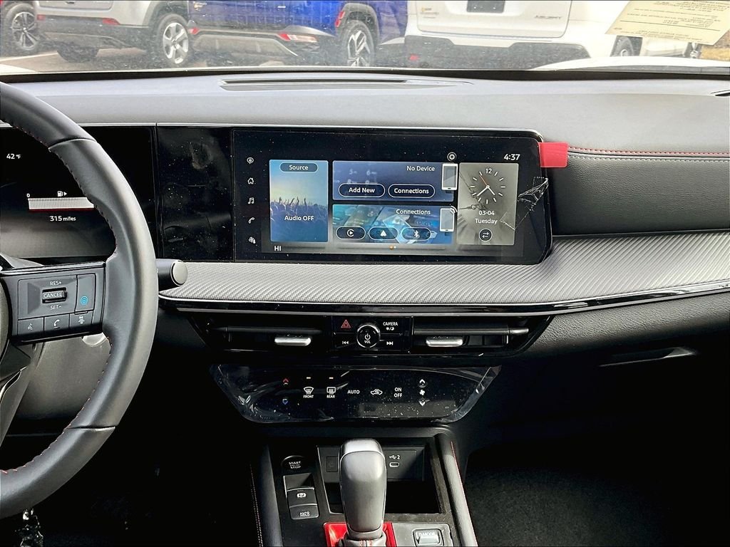 New 2025 Nissan Kicks SR AWD/4WD image 13