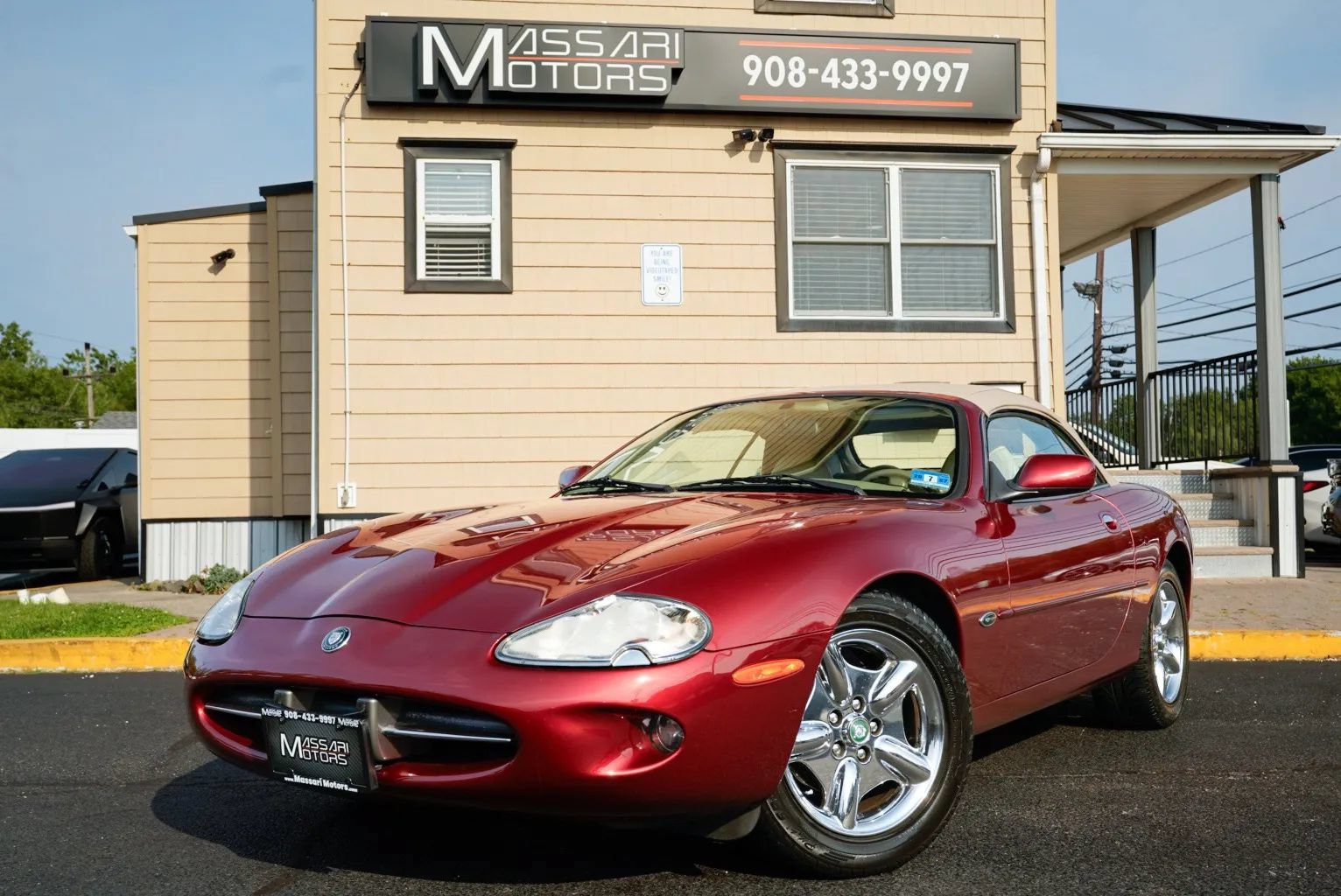 Used 1997 Jaguar XK8 Convertible RWD image 10