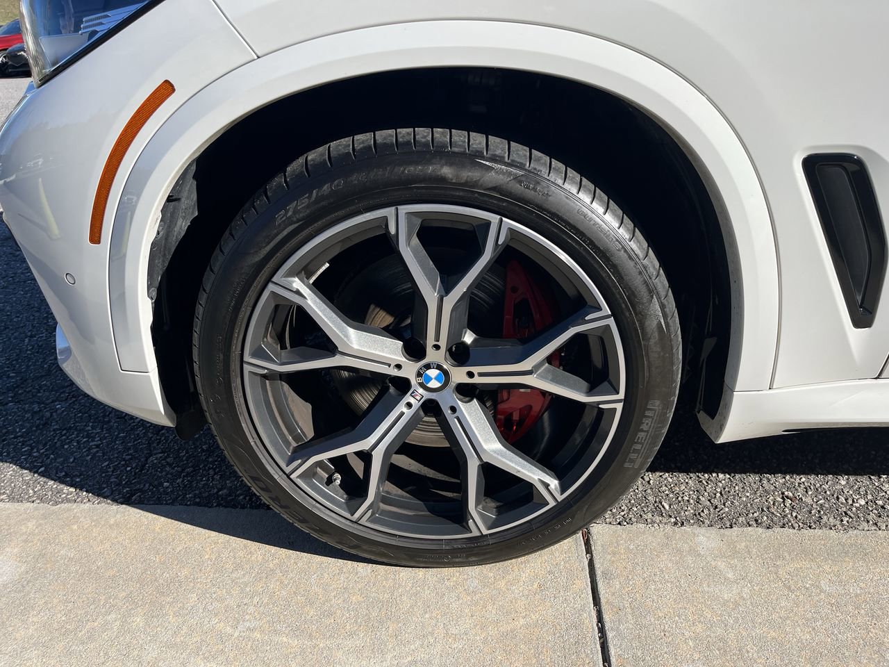 Used 2023 BMW X5 xDrive40i w/ M Sport Package image 13