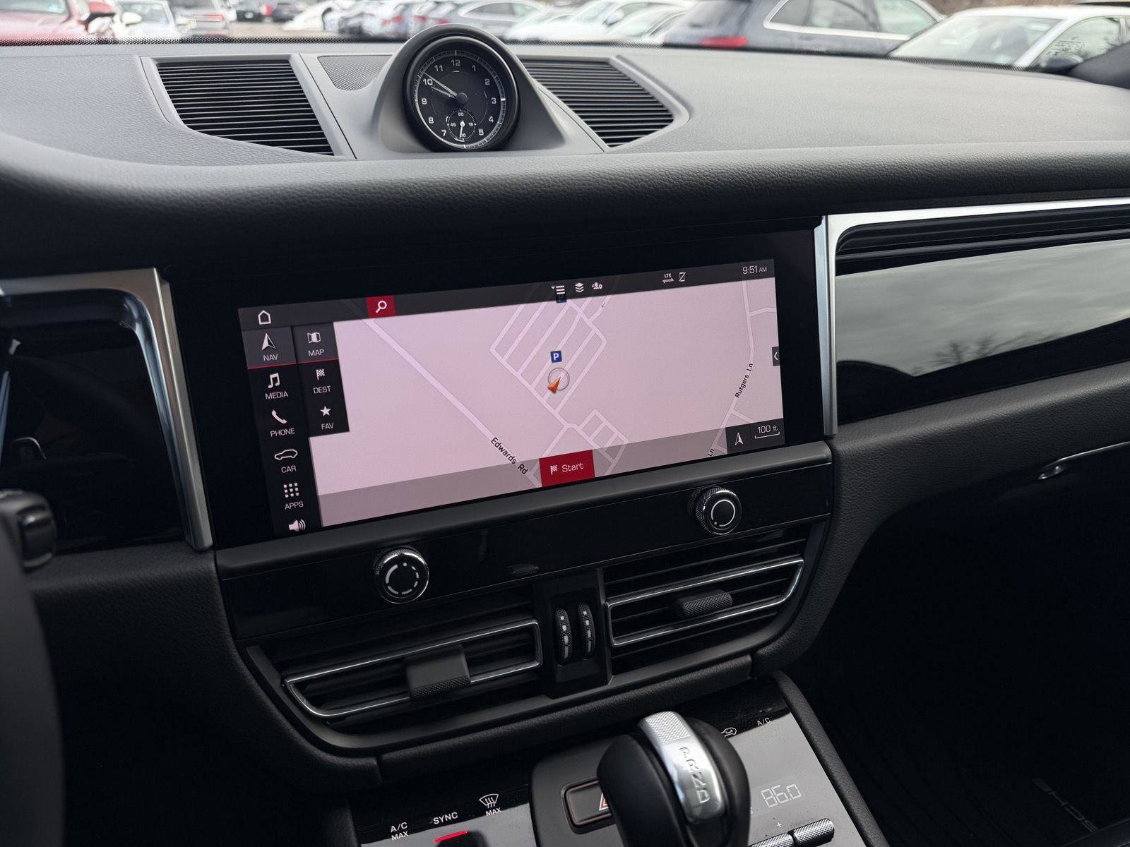 Used 2023 Porsche Macan S image 23