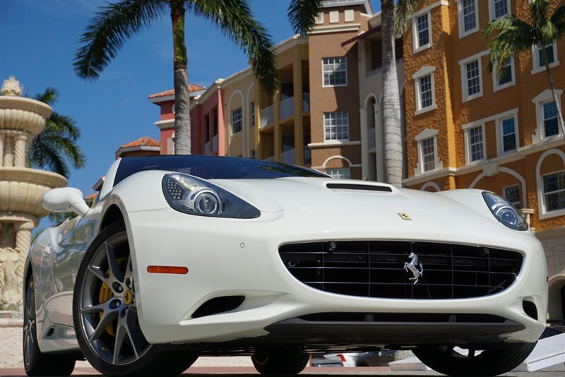 Used 2014 Ferrari California RWD image 49