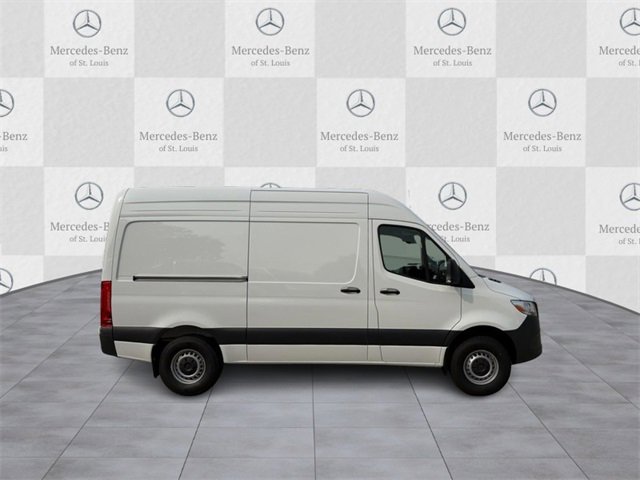 New 2025 Mercedes-Benz Sprinter 2500 image 2