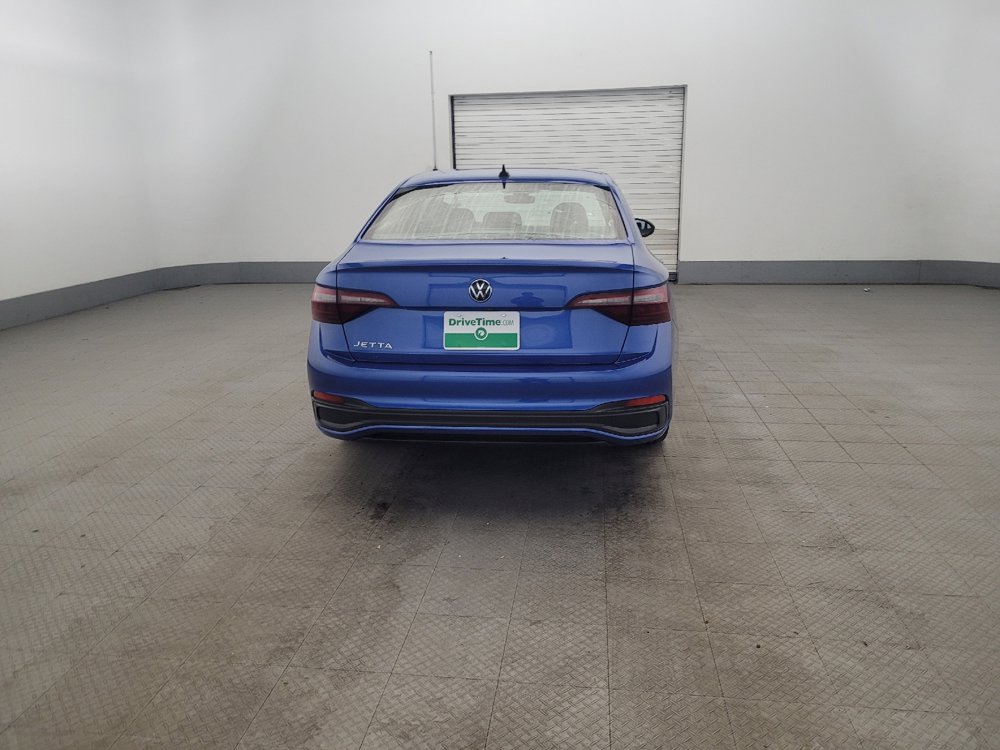 Used 2023 Volkswagen Jetta Sport image 7