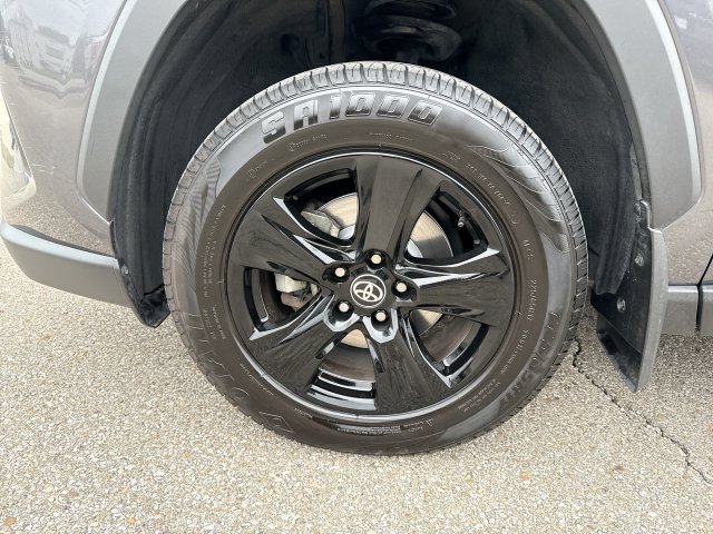 Used 2024 Toyota RAV4 XLE FWD image 10