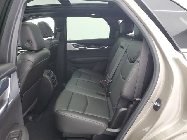 Used 2023 Cadillac XT5 Premium Luxury w/ Technology Package image 14