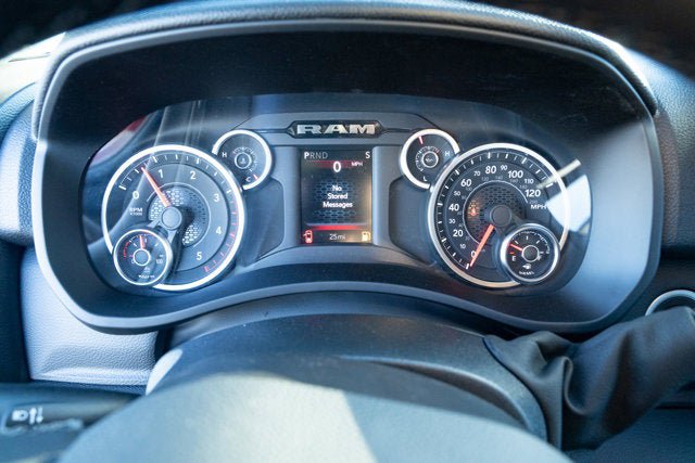 New 2026 RAM 3500 Big Horn AWD/4WD image 17