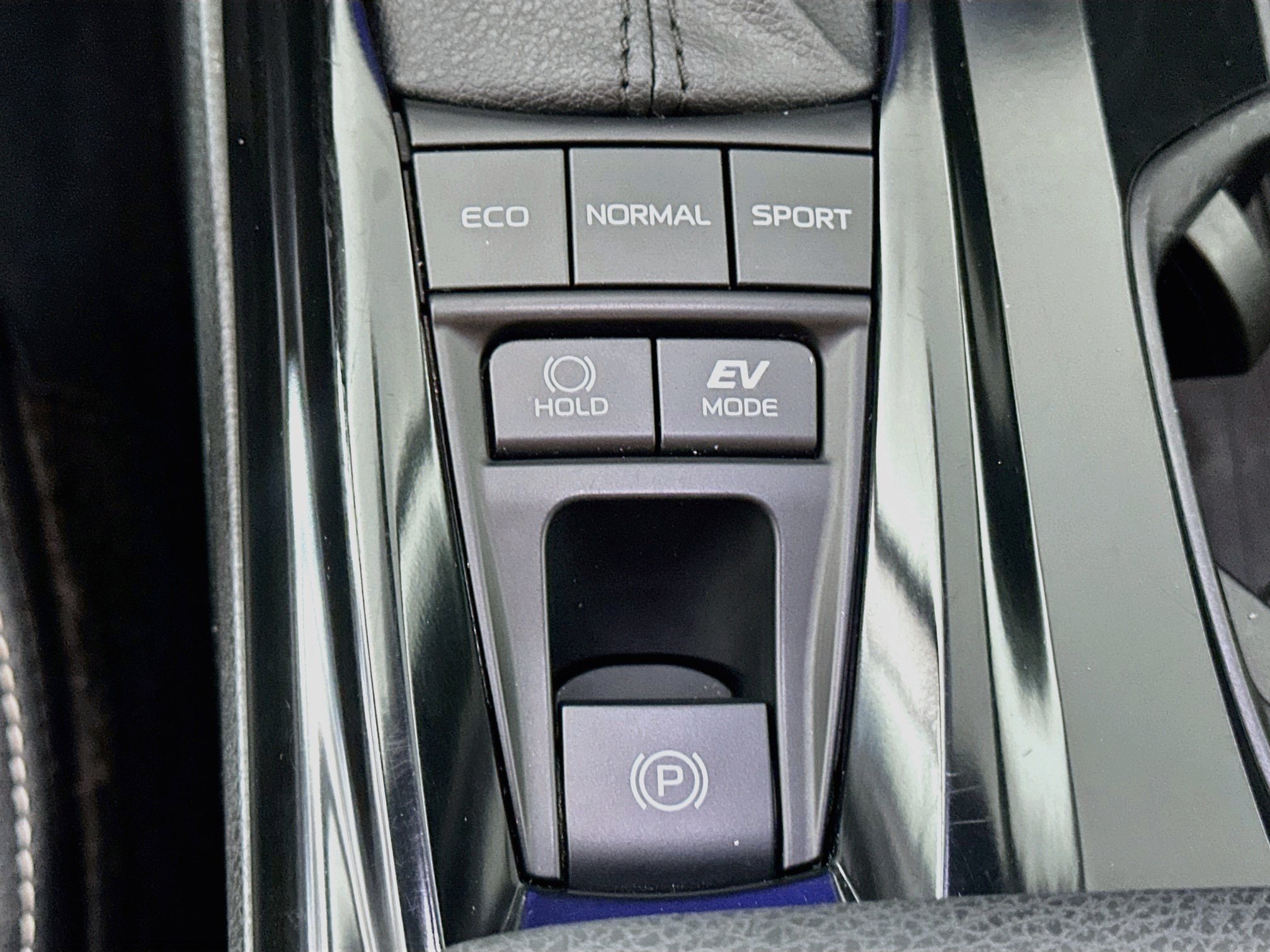 Used 2025 Toyota Camry SE FWD image 26