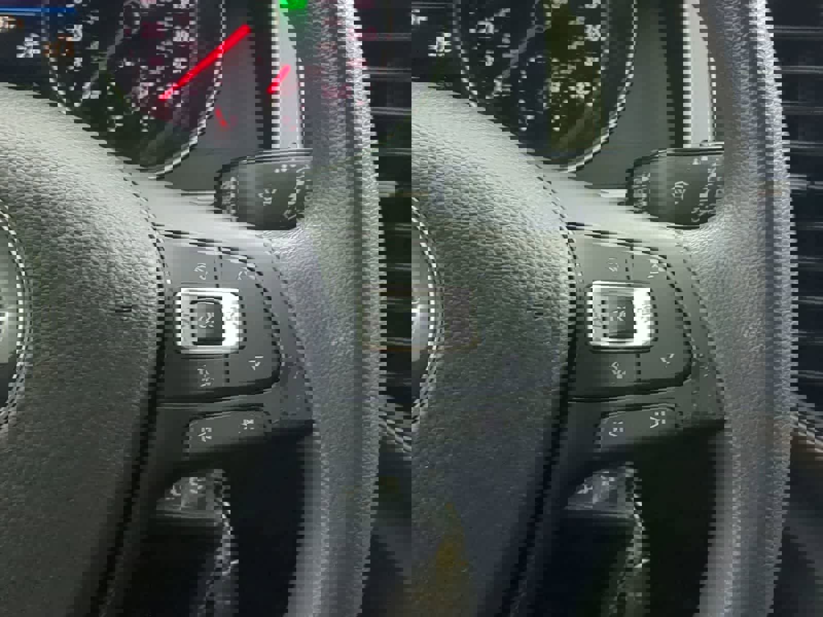 Used 2018 Volkswagen Atlas S image 23