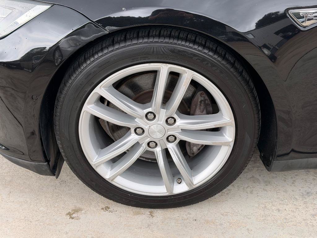 Used 2015 Tesla Model S 85D AWD/4WD image 11
