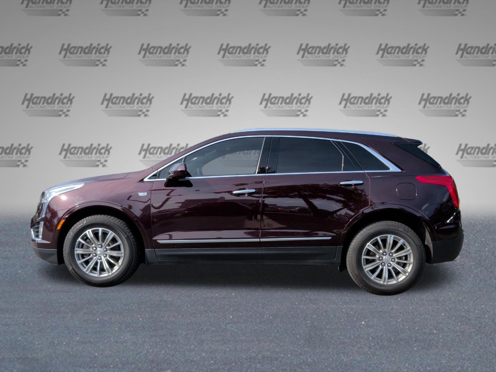 Used 2017 Cadillac XT5 Luxury w/ Driver Awareness Package FWD image 10