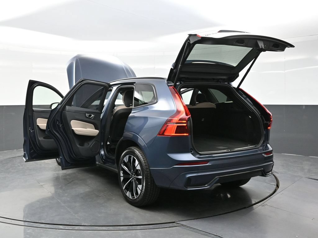 New 2026 Volvo XC60 B5 Plus w/ Climate Package AWD/4WD image 37