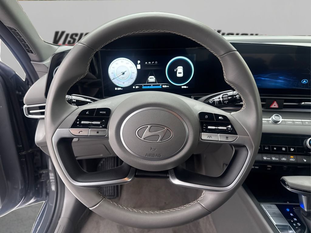 Certified 2025 Hyundai Elantra SEL image 22