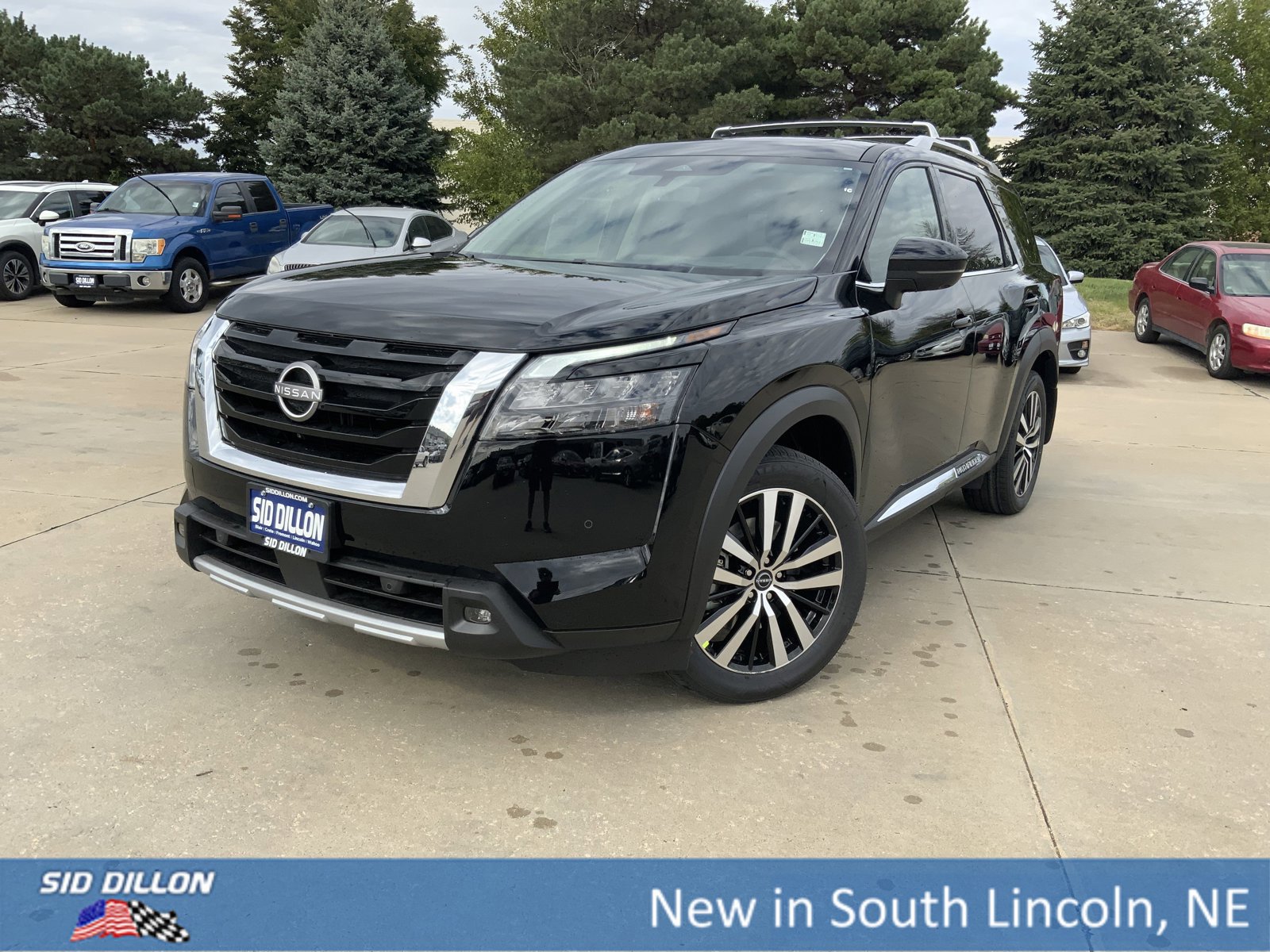 New 2025 Nissan Pathfinder Platinum