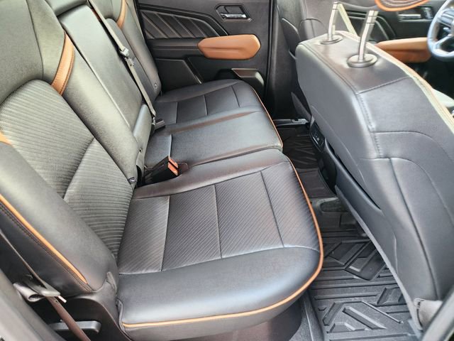 Certified 2024 GMC Canyon AT4 w/ AT4 Premium Package image 31