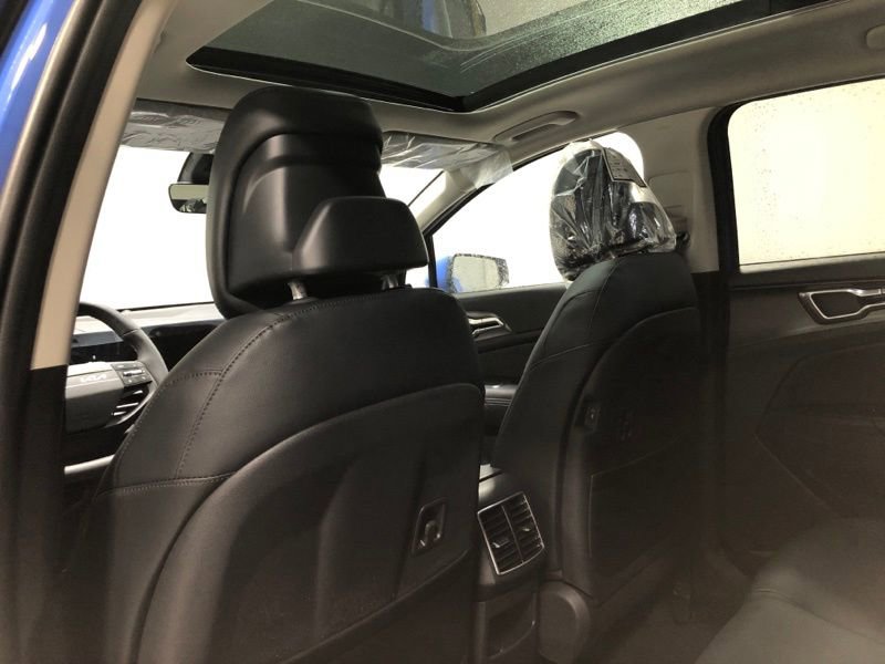 New 2026 Kia Sportage EX w/ EX Panorama Roof Package FWD image 17