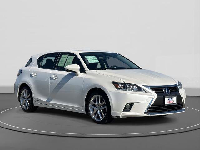 Used 2017 Lexus CT 200h image 4