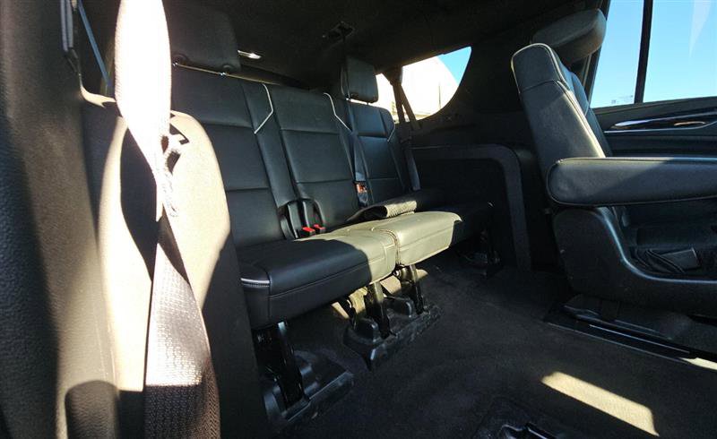 Used 2023 Cadillac Escalade ESV Sport image 5