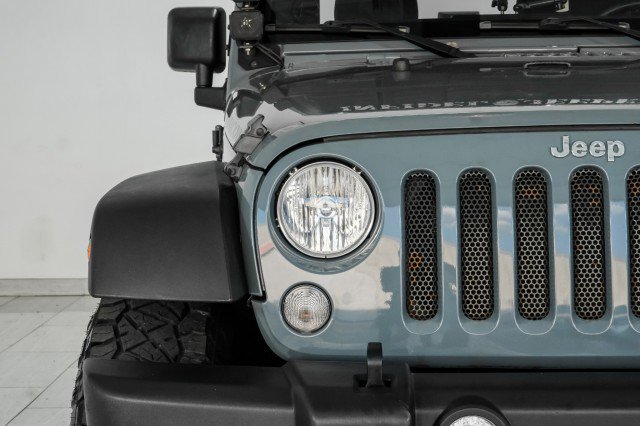 Used 2015 Jeep Wrangler Rubicon w/ Power Convenience Group image 39