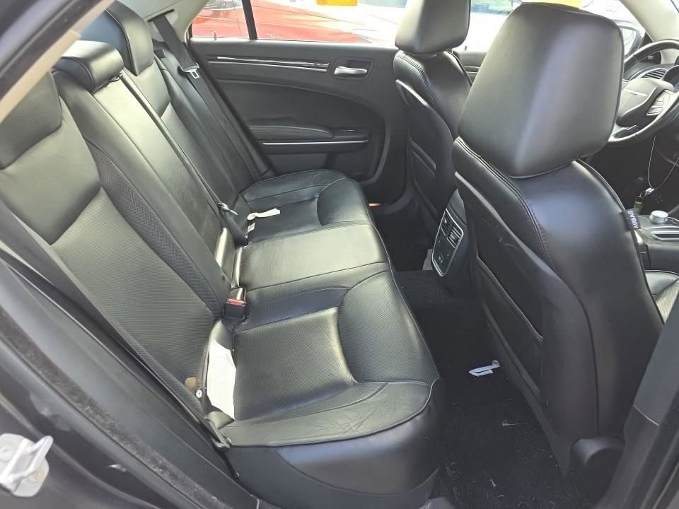 Used 2020 Chrysler 300 Limited AWD/4WD image 8