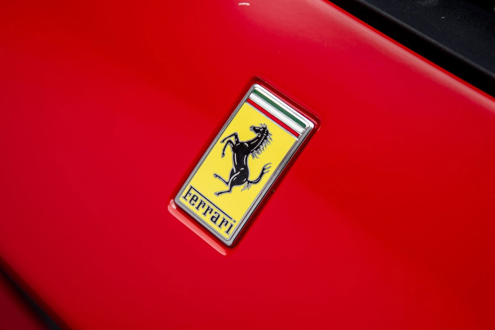 Used 2021 Ferrari F8 Tributo RWD image 42