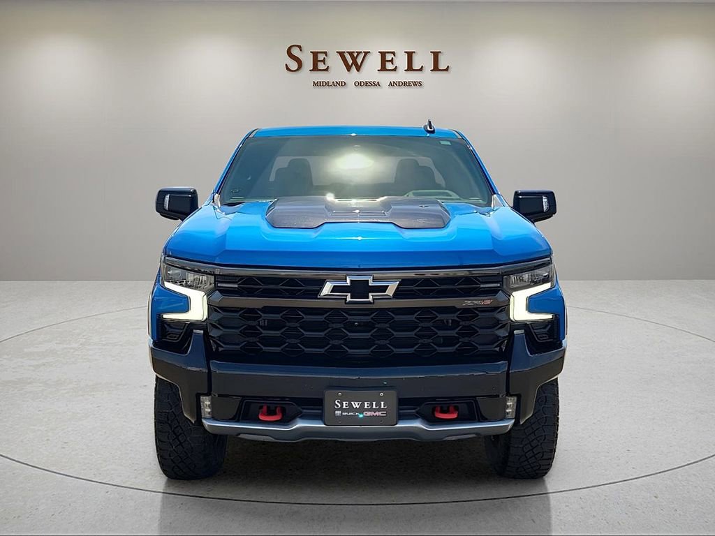 Used 2023 Chevrolet Silverado 1500 ZR2 w/ Technology Package AWD/4WD image 8