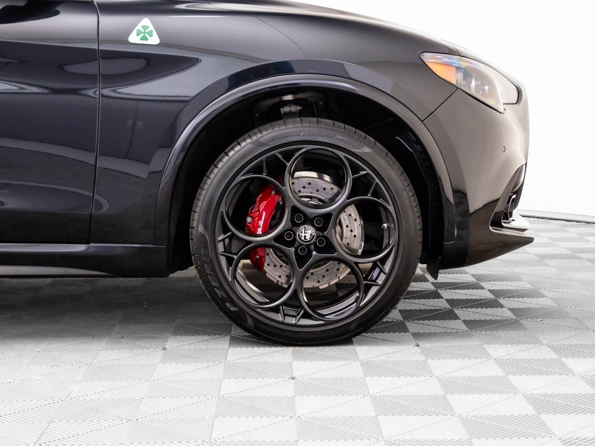 Used 2024 Alfa Romeo Stelvio Quadrifoglio w/ Active Assist Plus Package image 36