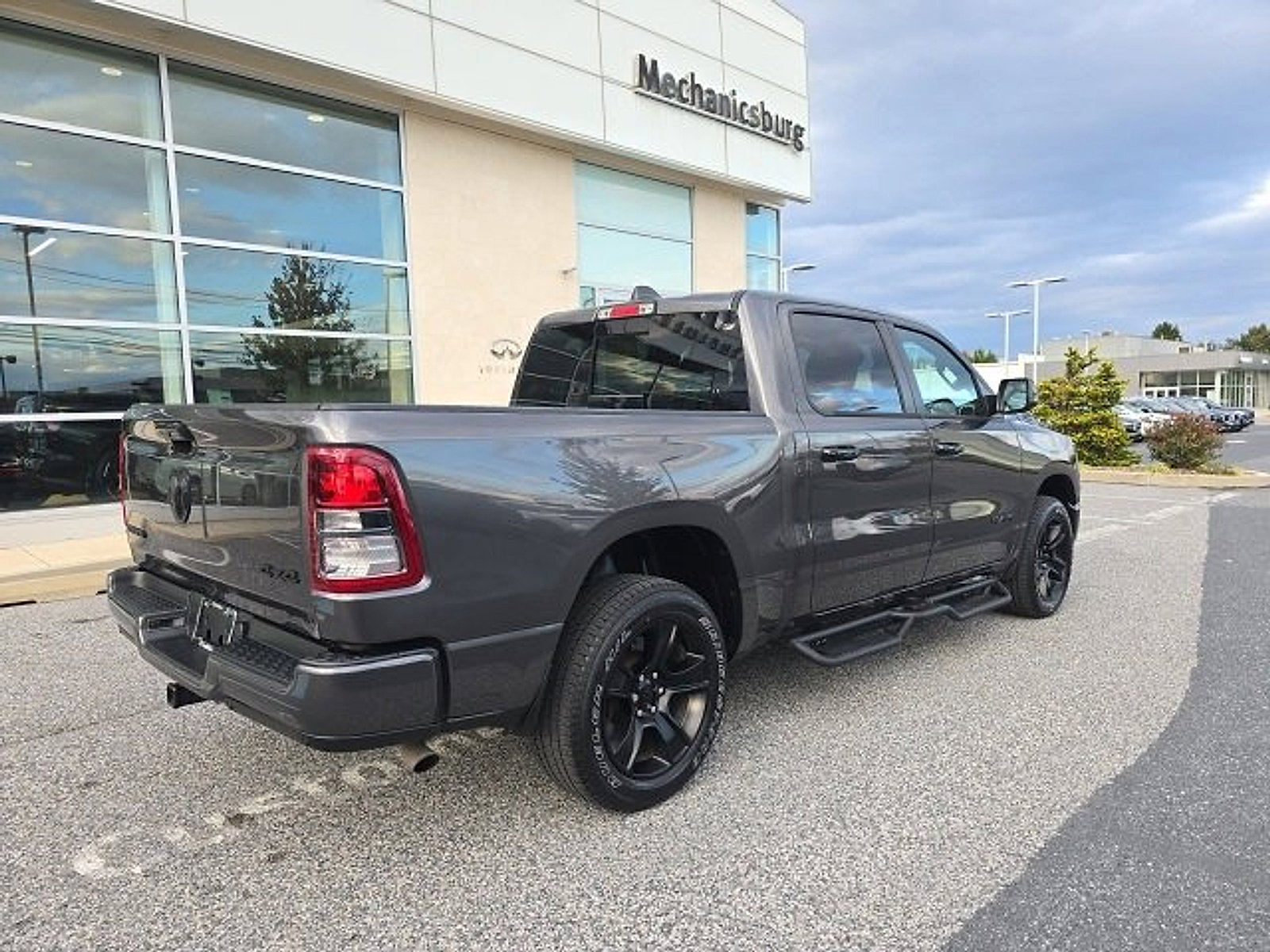 Used 2024 RAM 1500 Big Horn image 7