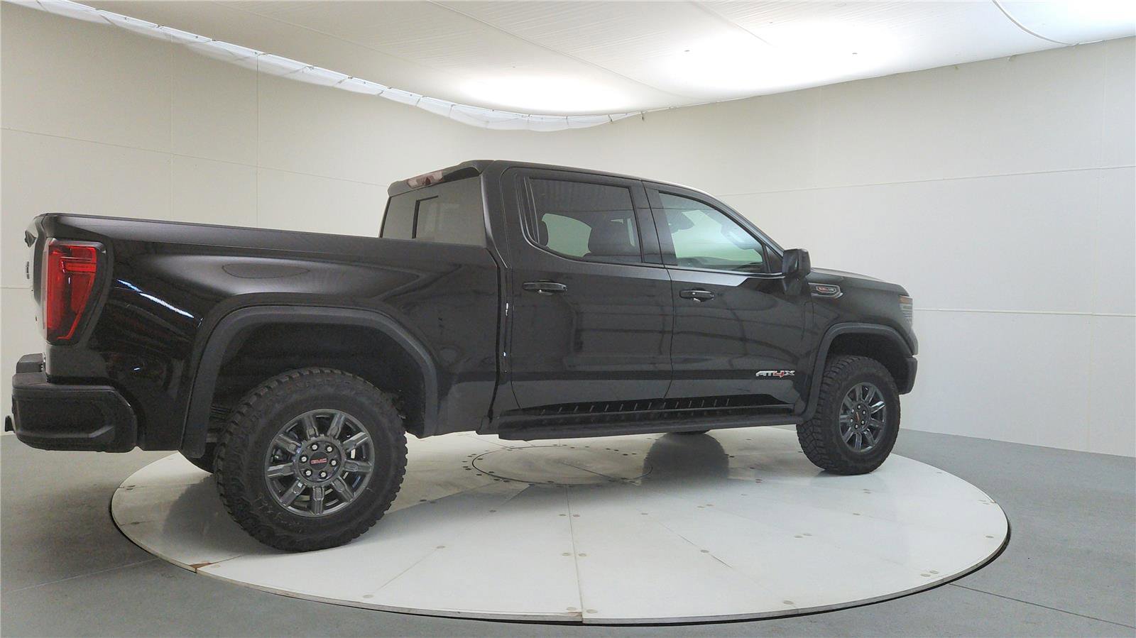 New 2026 GMC Sierra 1500 AT4X AWD/4WD image 7