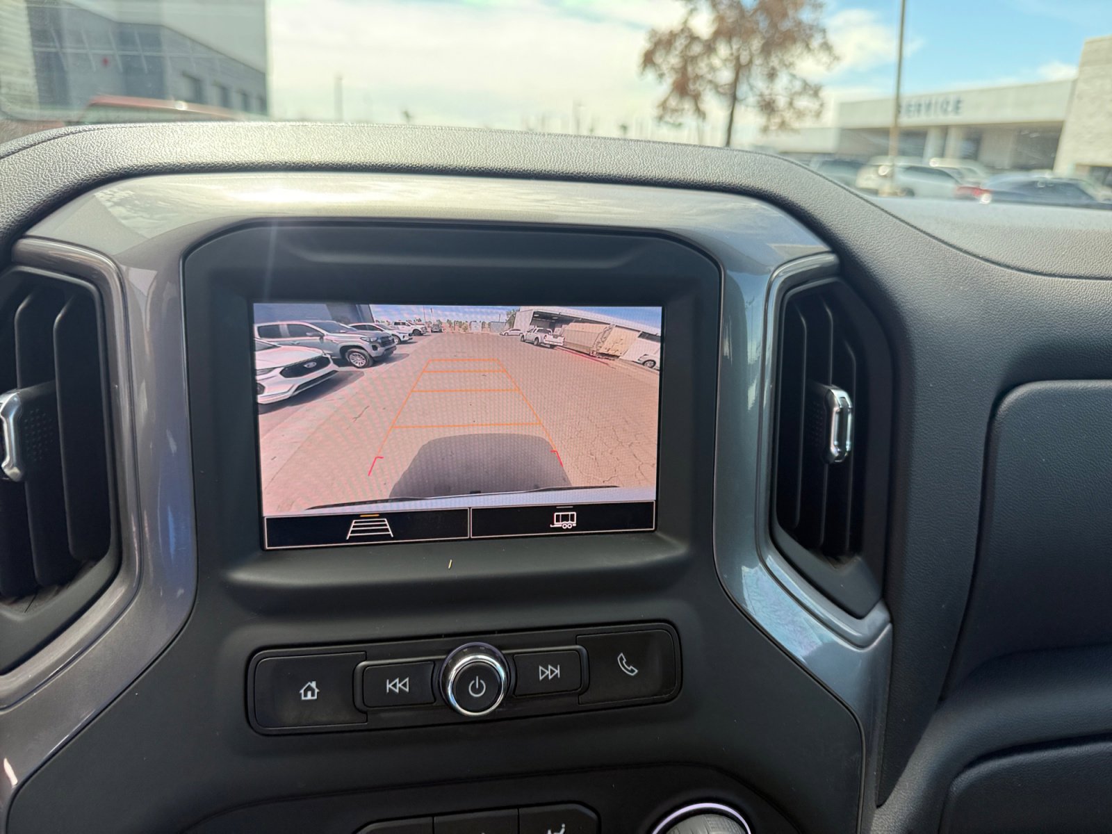 Used 2023 Chevrolet Silverado 1500 Custom image 24