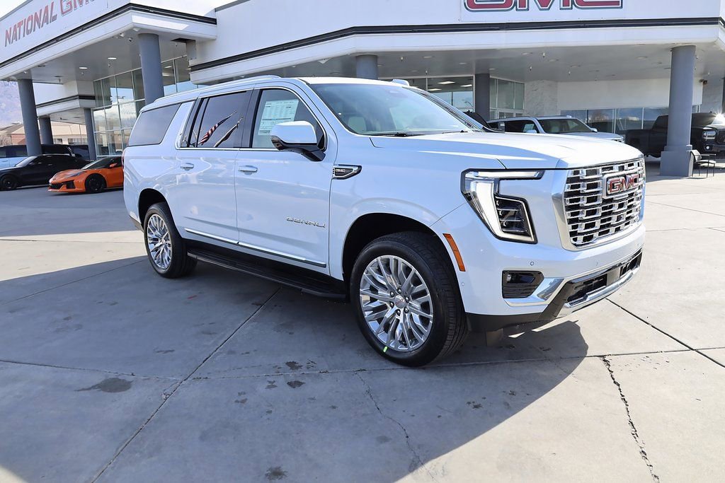 New 2026 GMC Yukon XL Denali w/ Advanced Technology Package image 8