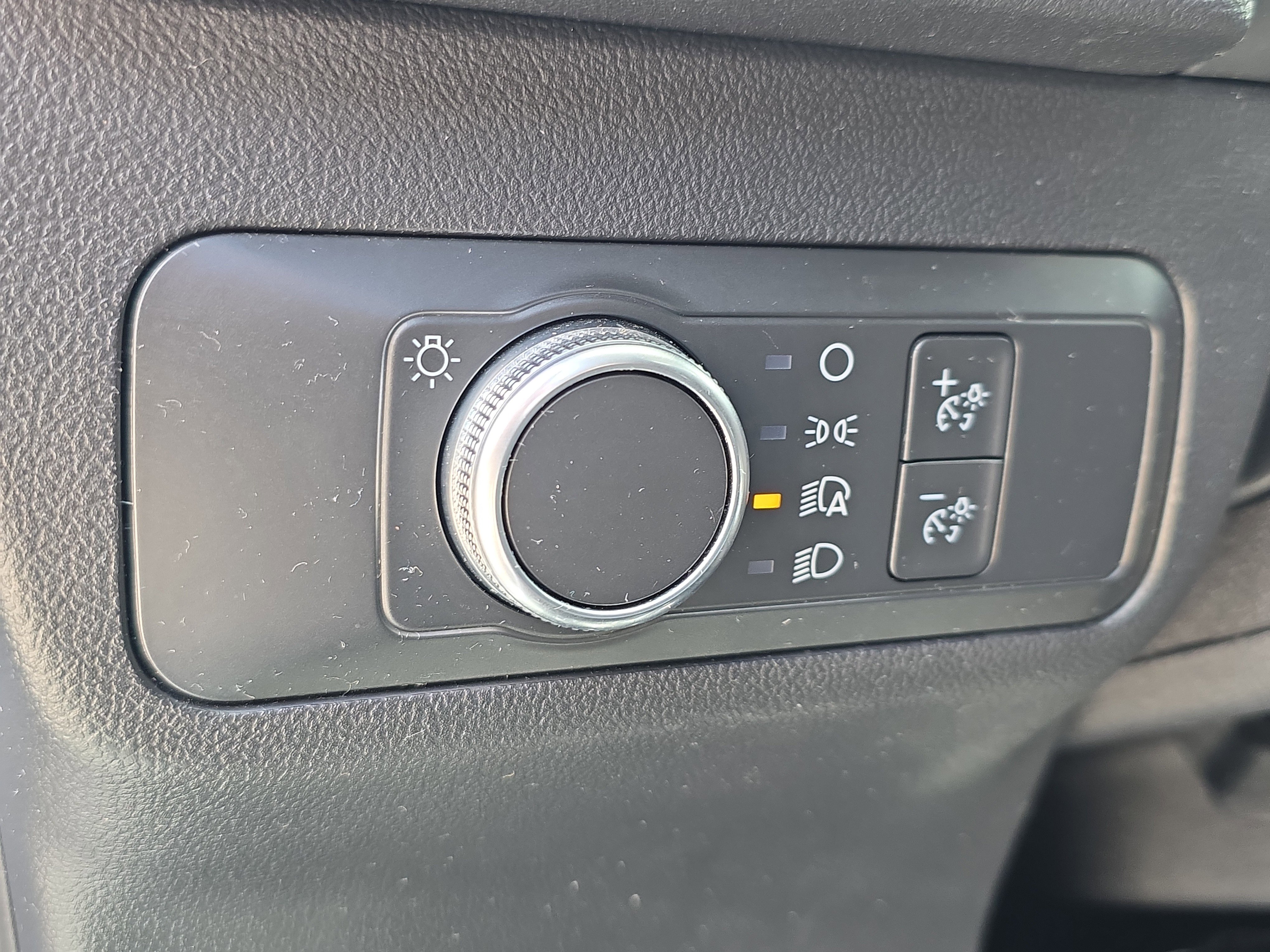 Used 2022 Ford Escape SE image 23