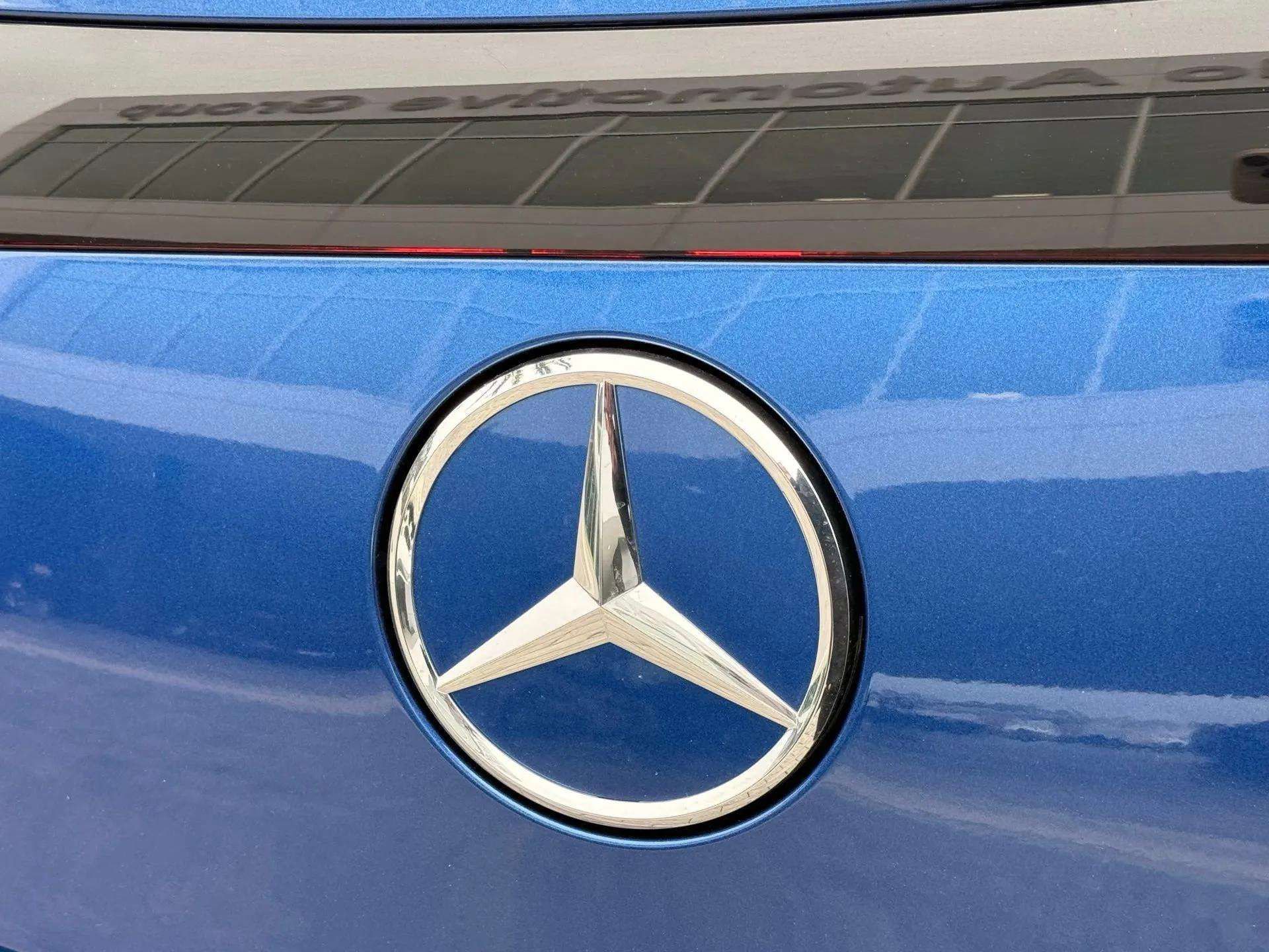 Used 2024 Mercedes-Benz CLE 300 4MATIC Coupe image 41