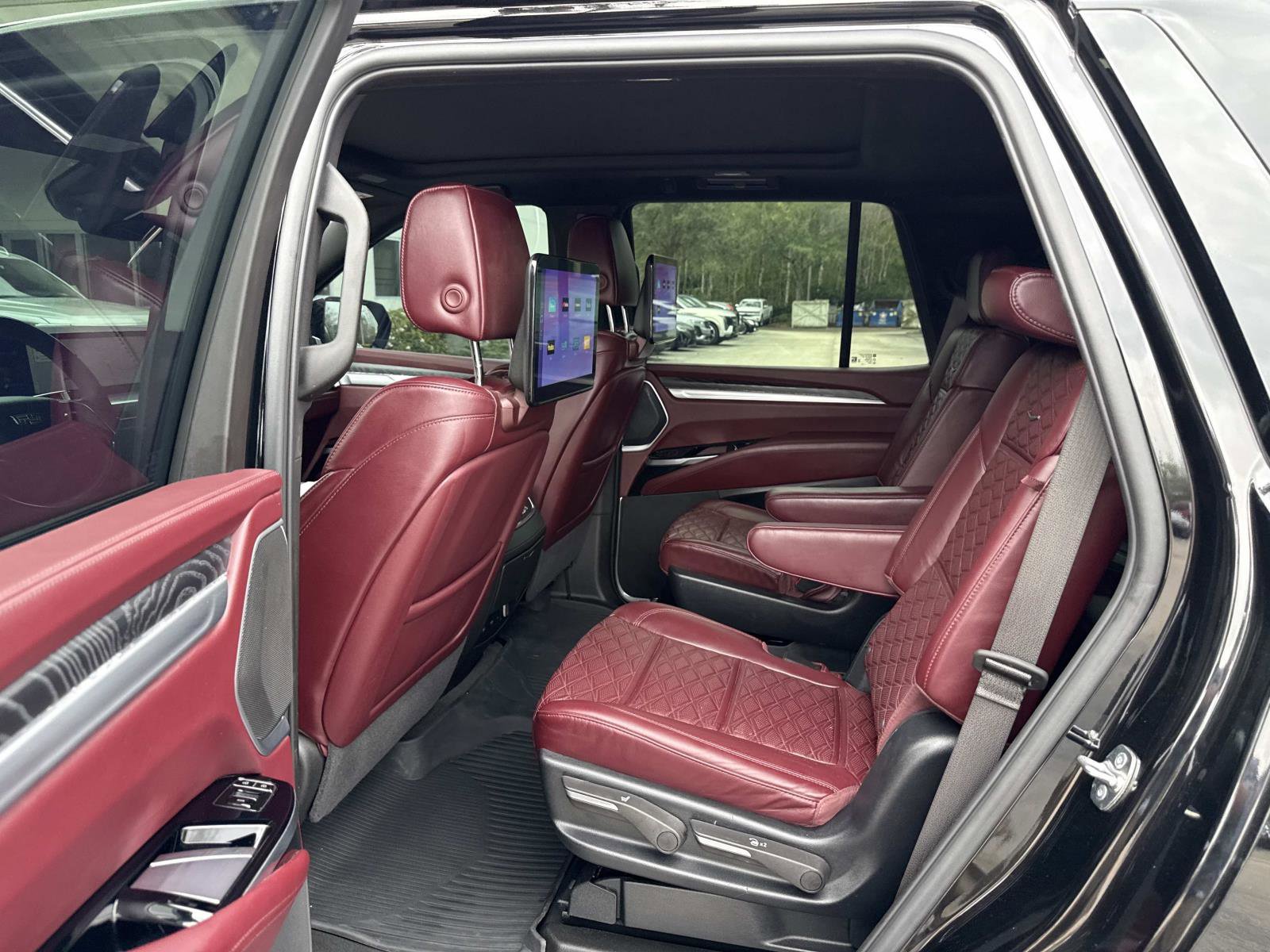 Certified 2025 Cadillac Escalade Sport w/ Touring Package image 15