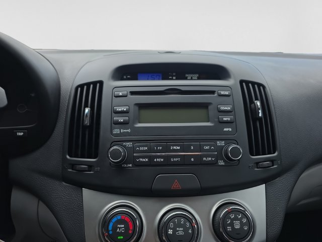 Used 2010 Hyundai Elantra GLS FWD image 15
