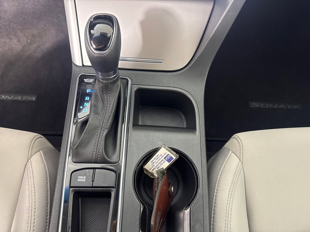Used 2016 Hyundai Sonata SE image 17