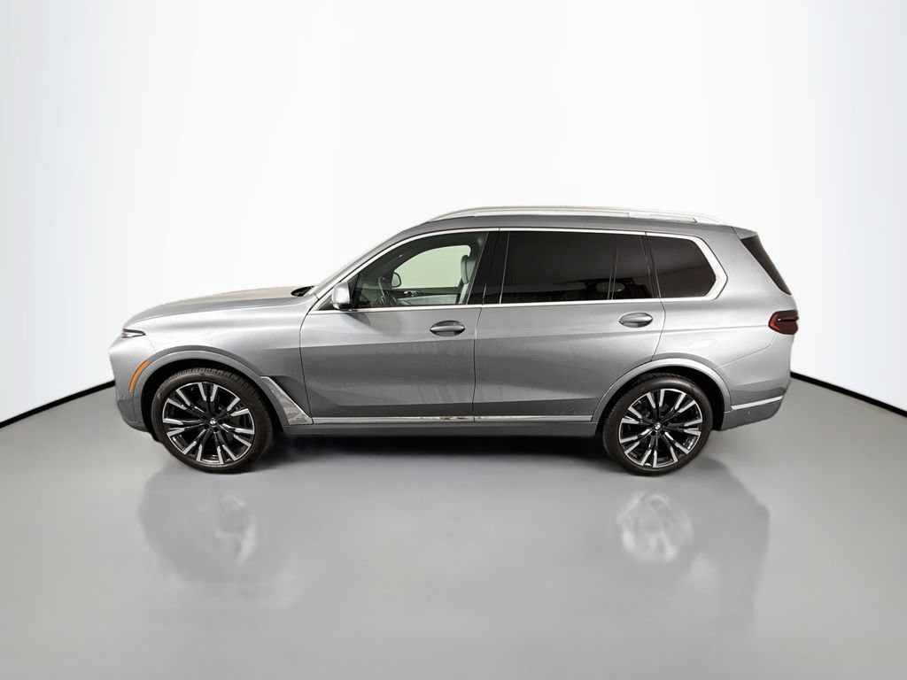 Used 2024 BMW X7 xDrive40i w/ Premium Package AWD/4WD image 4
