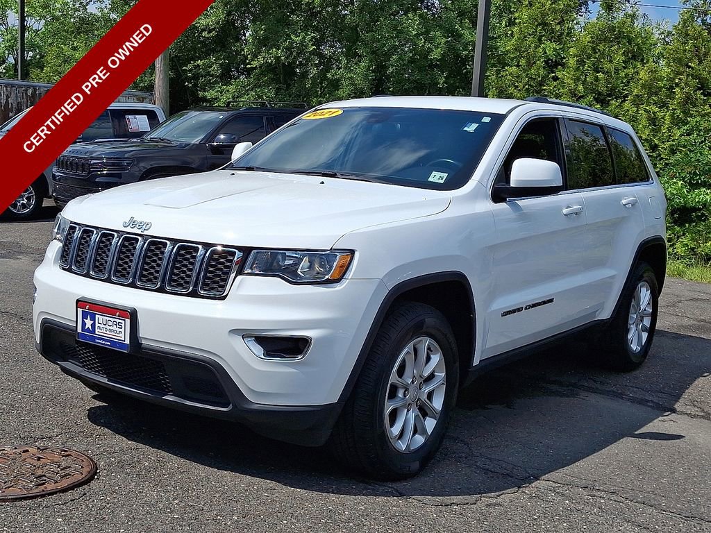 Certified 2021 Jeep Grand Cherokee Laredo image 4