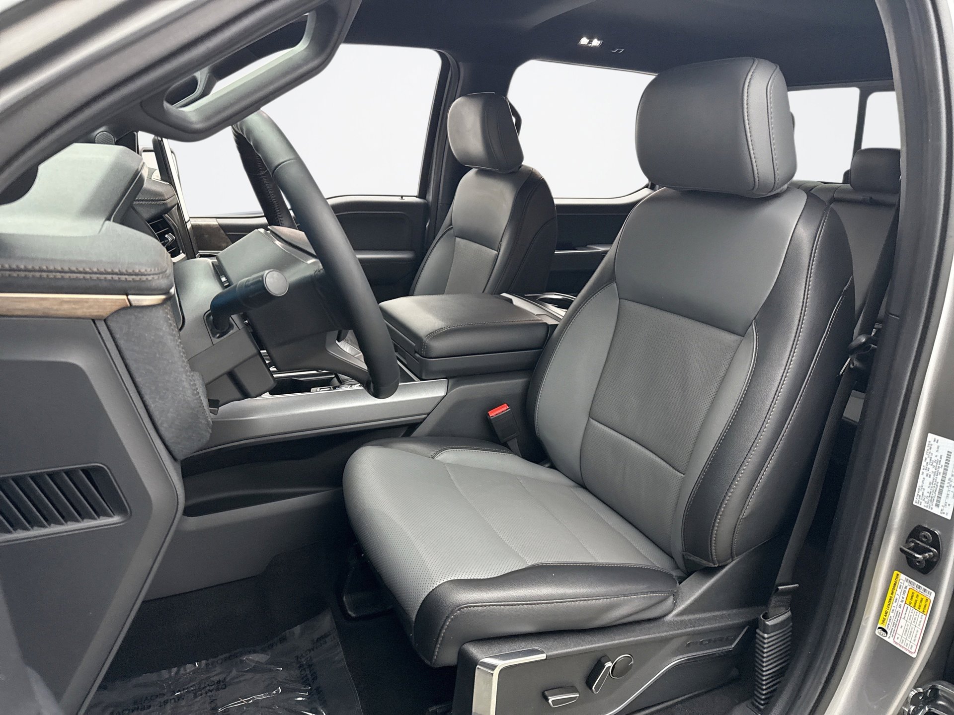 Used 2023 Ford F150 Lightning Lariat w/ Max Trailer Tow Package image 11