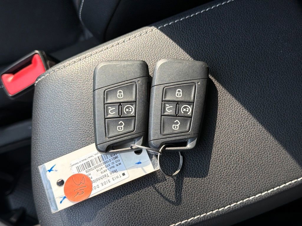 Used 2023 Volkswagen Tiguan SE image 26