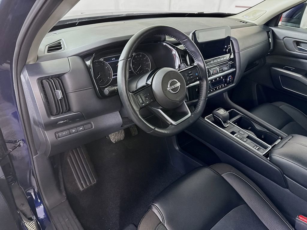Certified 2024 Nissan Pathfinder SL w/ SL Premium Package image 17