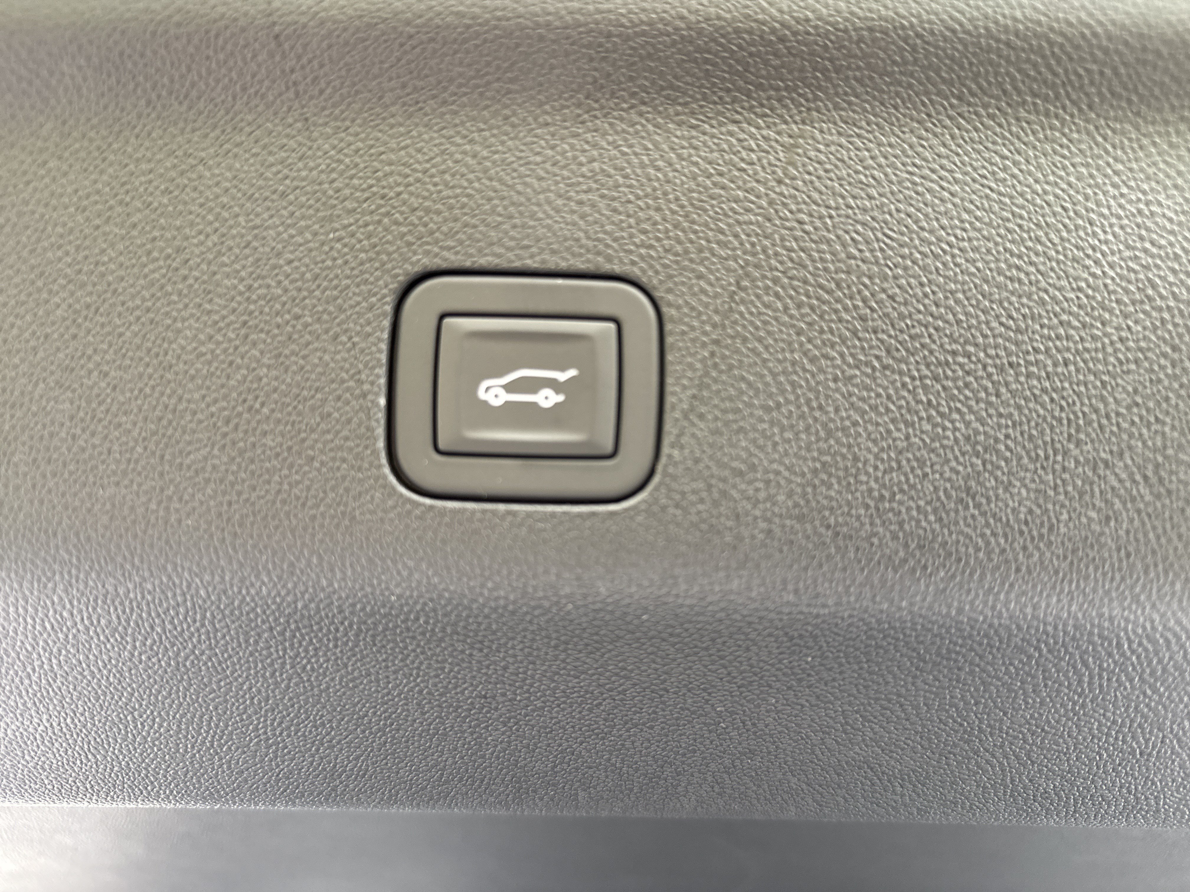New 2026 GMC Yukon XL Denali AWD/4WD image 36