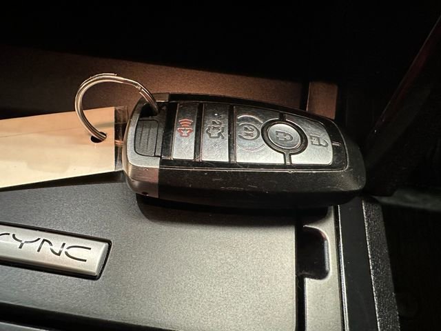 Used 2018 Ford Explorer XLT w/ Equipment Group 202A image 16