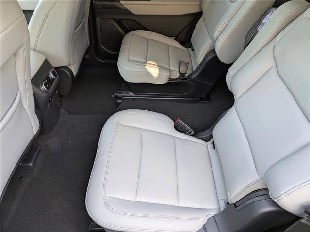 New 2026 Ford Explorer Active w/ Active Comfort Package AWD/4WD image 16