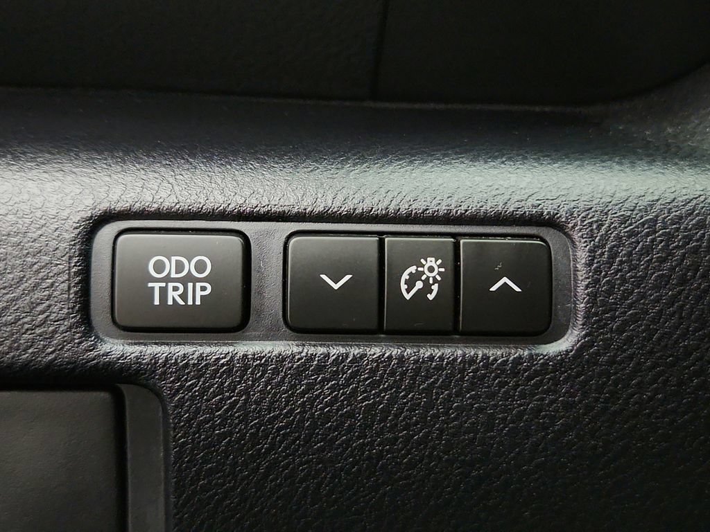 Used 2016 Lexus IS 350 AWD w/ F Sport Package image 23