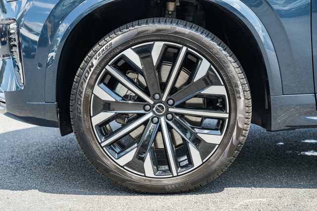 Used 2025 Volvo XC90 T8 Ultra w/ Protection Package Premier AWD/4WD image 17