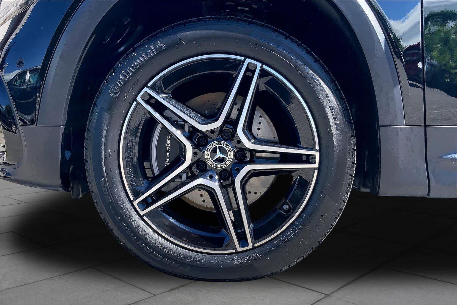 Used 2026 Mercedes-Benz GLB 250 4MATIC image 11