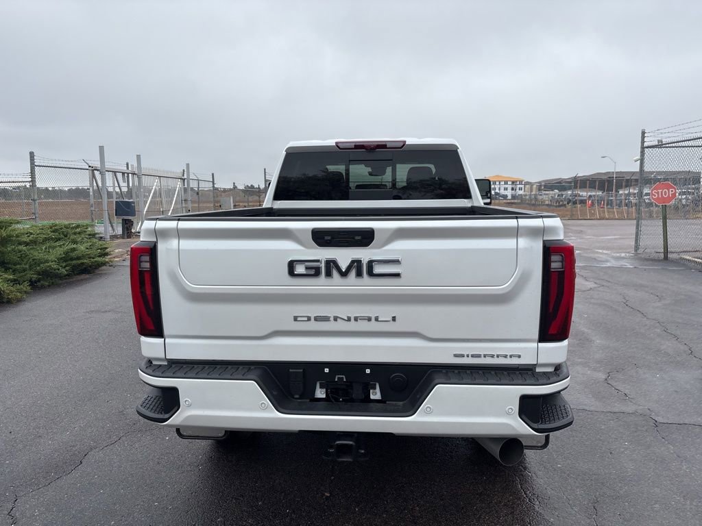 Used 2025 GMC Sierra 3500 Denali Ultimate AWD/4WD image 5