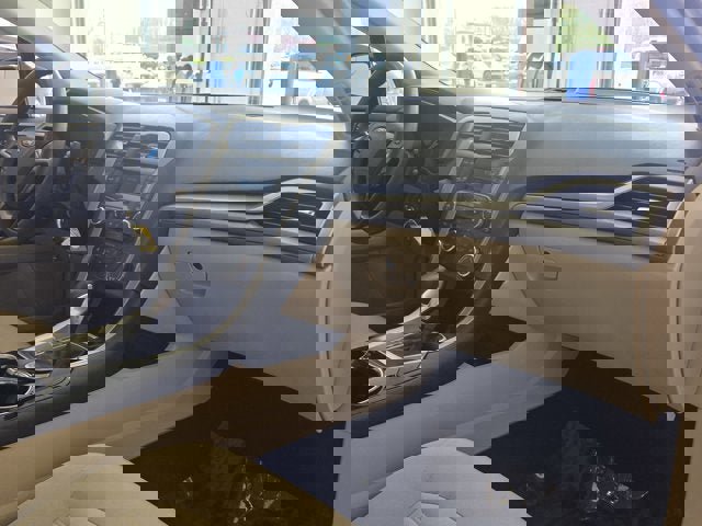 Used 2014 Ford Fusion SE FWD image 5